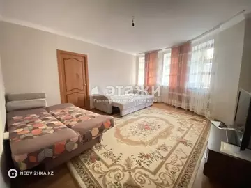 2-комнатная квартира, этаж 3 из 9, 69 м²