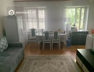 3-комнатная квартира, этаж 4 из 5, 55 м²