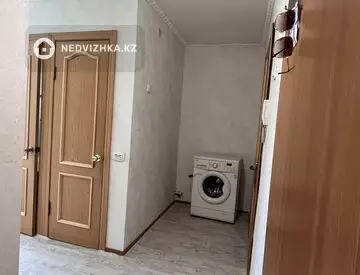 2-комнатная квартира, этаж 3 из 9, 42 м²