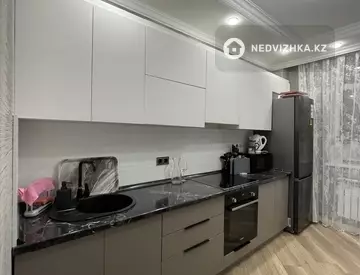 1-комнатная квартира, этаж 4 из 9, 36 м²