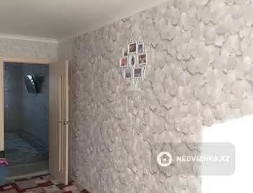 2-комнатная квартира, этаж 3 из 5, 45 м²