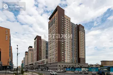 4-комнатная квартира, этаж 8 из 23, 104 м², на длительный срок