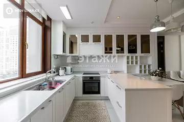 4-комнатная квартира, этаж 8 из 23, 104 м², на длительный срок