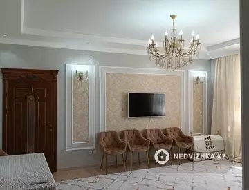 3-комнатная квартира, этаж 2 из 5, 92 м²