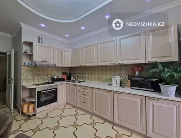 2-комнатная квартира, этаж 12 из 18, 92 м²
