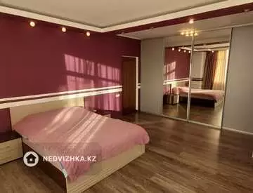 4-комнатная квартира, этаж 5 из 6, 153 м²