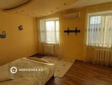 4-комнатная квартира, этаж 5 из 6, 153 м²