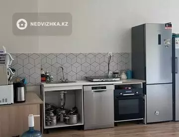 141 м², 4-комнатная квартира, этаж 2 из 9, 141 м², изображение - 8