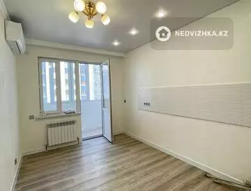 2-комнатная квартира, этаж 4 из 12, 59 м²