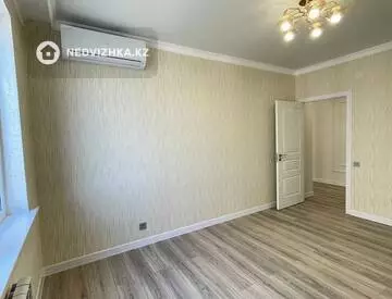 2-комнатная квартира, этаж 4 из 12, 59 м²