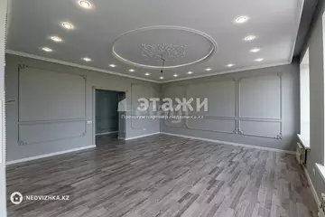 4-комнатная квартира, этаж 3 из 9, 108 м²