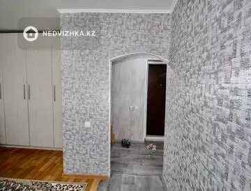 1-комнатная квартира, этаж 3 из 5, 29 м²