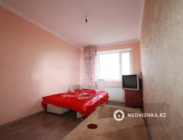 1-комнатная квартира, этаж 3 из 9, 39 м²