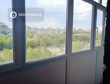 3-комнатная квартира, этаж 6 из 9, 55 м²