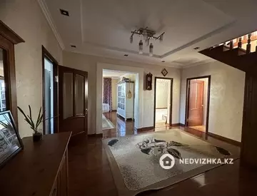 6-комнатный дом, 10 соток, 225 м²