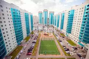 2-комнатная квартира, этаж 3 из 23, 70 м²