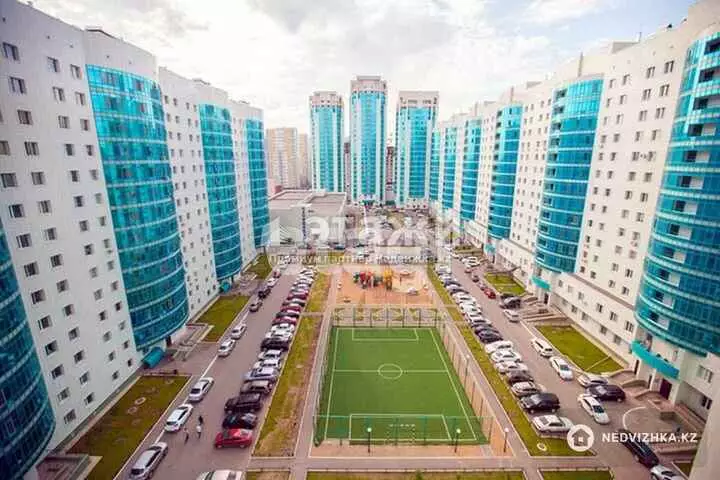 70 м², 2-комнатная квартира, этаж 3 из 23, 70 м², изображение - 1