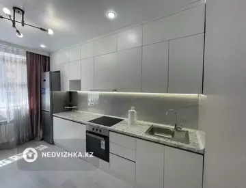 1-комнатная квартира, этаж 4 из 9, 40 м²