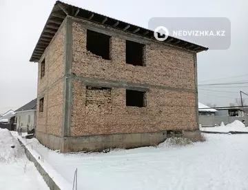 5-комнатный дом, 4 соток, 200 м²