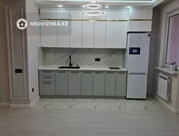 2-комнатная квартира, этаж 3 из 12, 53 м²