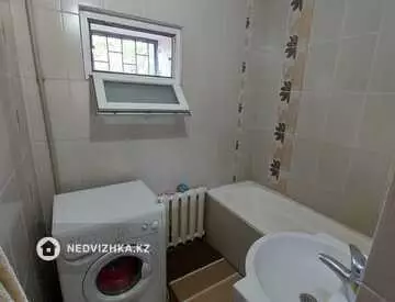 3-комнатная квартира, этаж 2 из 4, 70 м²