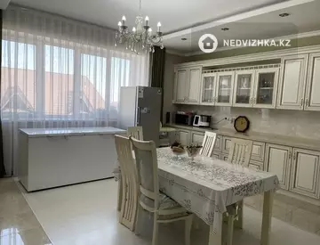 220 м², 5-комнатная квартира, этаж 4 из 4, 220 м², изображение - 10