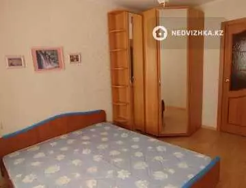 3-комнатная квартира, этаж 4 из 5, 64 м²