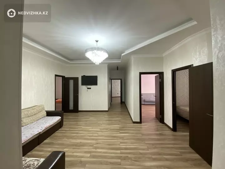 145 м², 4-комнатная квартира, этаж 8 из 17, 145 м², изображение - 1