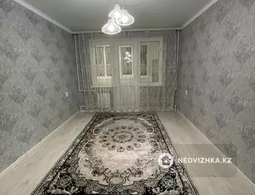 2-комнатная квартира, этаж 1 из 5, 52 м², на длительный срок