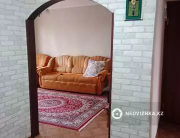 2-комнатная квартира, этаж 3 из 3, 46 м²