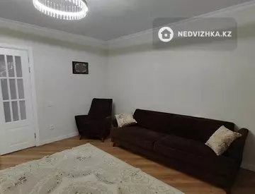 5-комнатная квартира, этаж 3 из 5, 104 м²