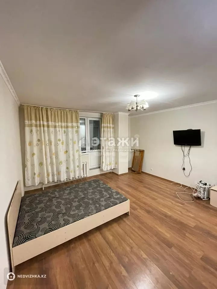 50 м², 1-комнатная квартира, этаж 3 из 9, 50 м², изображение - 1