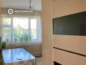 2-комнатная квартира, этаж 1 из 5, 64 м²