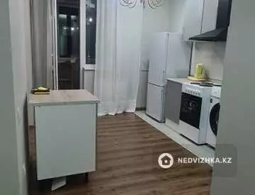 1-комнатная квартира, этаж 3 из 9, 34 м²