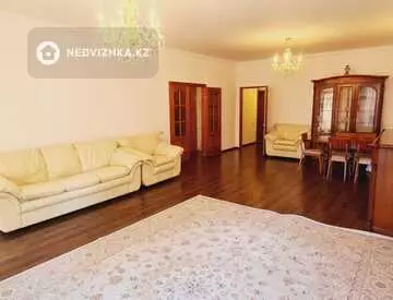 2-комнатная квартира, этаж 3 из 13, 124 м²