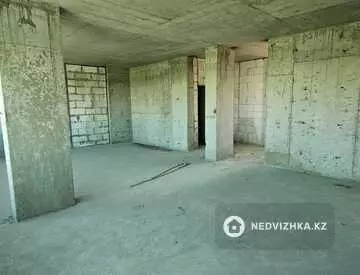 3-комнатная квартира, этаж 10 из 11, 186 м²