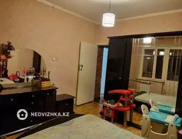 89.3 м², 4-комнатная квартира, этаж 1 из 5, 89 м², изображение - 1