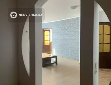 3-комнатная квартира, этаж 1 из 9, 105 м²