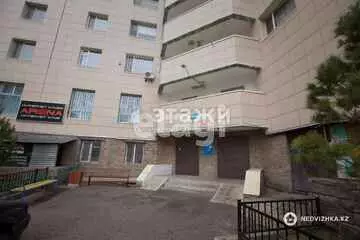 2-комнатная квартира, этаж 2 из 10, 64 м²