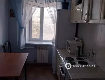 2-комнатная квартира, этаж 4 из 5, 53 м²