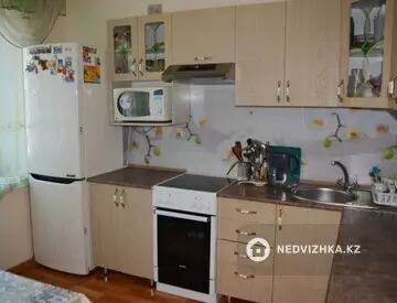 2-комнатная квартира, этаж 3 из 9, 59 м²