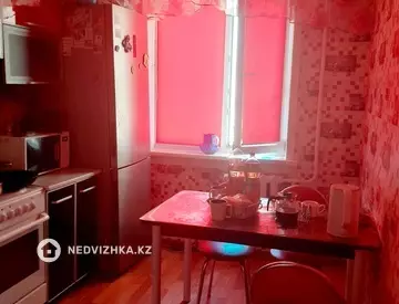 3-комнатная квартира, этаж 8 из 10, 69 м²