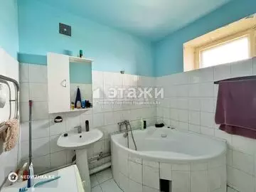 2-комнатная квартира, этаж 9 из 9, 74 м²