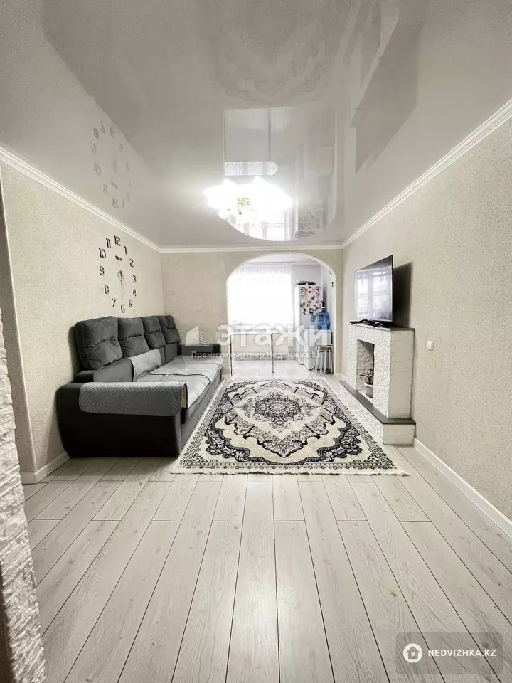 59 м², 3-комнатная квартира, этаж 10 из 10, 59 м², изображение - 1
