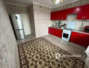 3-комнатная квартира, этаж 4 из 5, 93 м²