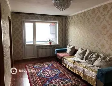 4-комнатная квартира, этаж 3 из 5, 62 м²