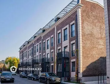 ЖК Esentai River Townhouse, миниатюра 1