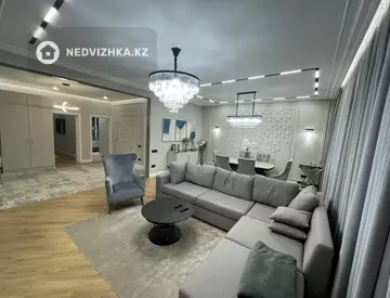 3-комнатная квартира, этаж 4 из 8, 133 м²