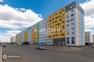 1-комнатная квартира, этаж 1 из 9, 36 м²