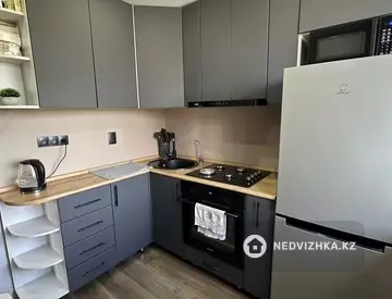 1-комнатная квартира, этаж 3 из 4, 32 м²